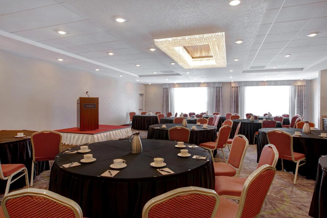 The Landing Hotel & Conference Centre St. Paul 외부 사진