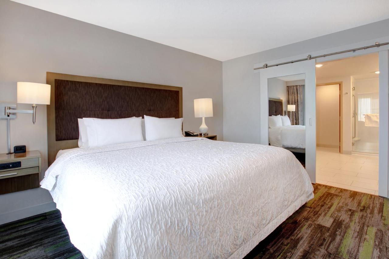 The Landing Hotel & Conference Centre St. Paul 외부 사진