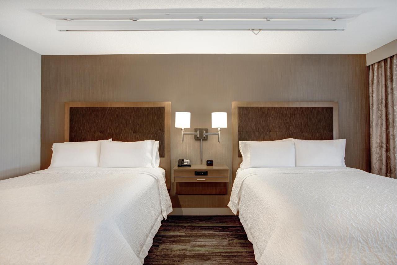 The Landing Hotel & Conference Centre St. Paul 외부 사진