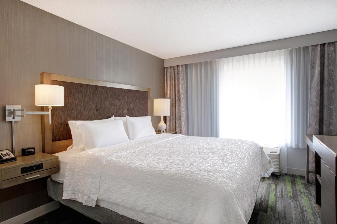 The Landing Hotel & Conference Centre St. Paul 외부 사진