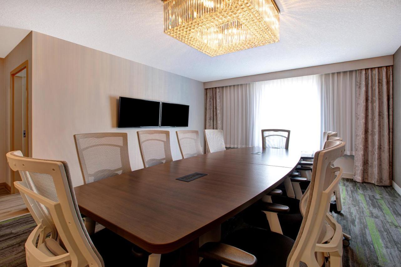 The Landing Hotel & Conference Centre St. Paul 외부 사진
